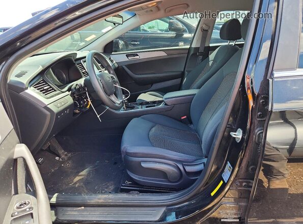 5NPE24AF1JH603022 2018 HYUNDAI SONATA Black Front interior view