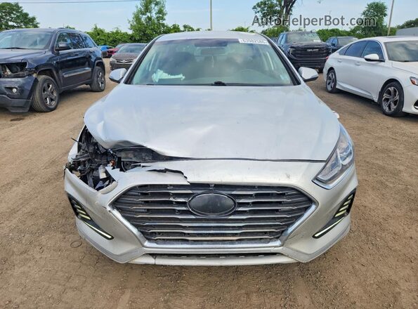 5NPE24AF1KH736610 2019 HYUNDAI SONATA Silver Դիմացի տեսք