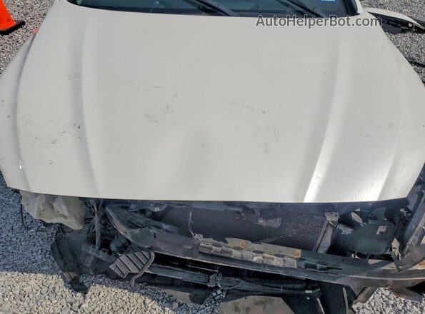5NPE24AF1KH762446 2019 HYUNDAI SONATA White Rear interior view
