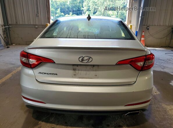 5NPE24AF2GH319536 2016 HYUNDAI SONATA Серебряный Вид сзади