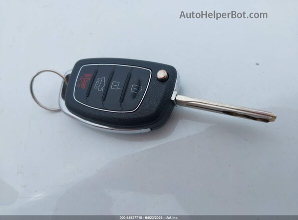 5NPE24AF2GH321027 2016 HYUNDAI SONATA Белый Вид панели приборов