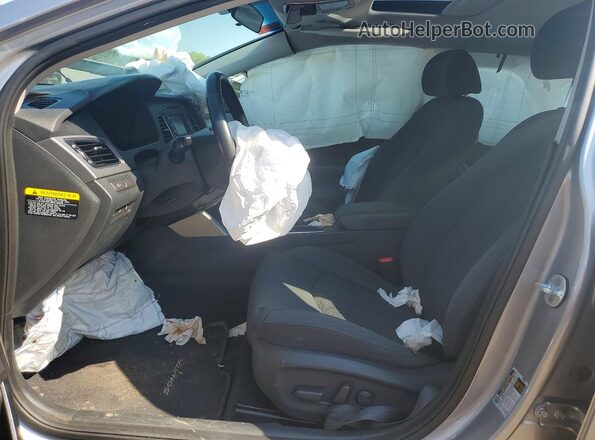 5NPE24AF2HH441590 2017 HYUNDAI SONATA Серый Вид салона спереди