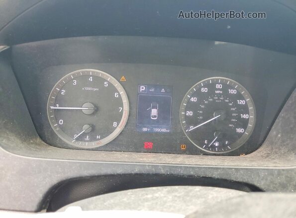 5NPE24AF2HH453206 2017 HYUNDAI SONATA Red ხელსაწყოთა პანელის ხედი