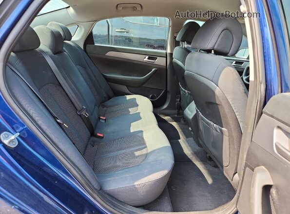 5NPE24AF2HH524002 2017 HYUNDAI SONATA Blue Widok tylnych siedzeń