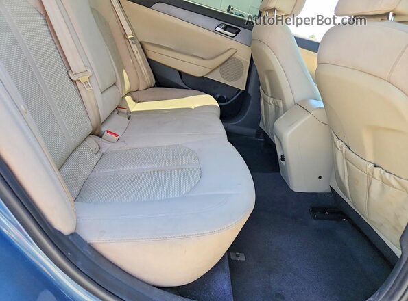 5NPE24AF2HH544122 2017 HYUNDAI SONATA Teal Vista de los asientos traseros