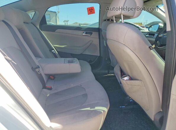 5NPE24AF2HH574821 2017 HYUNDAI SONATA White Rear seats view