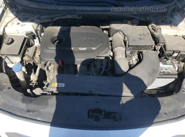 5NPE24AF2HH574821 2017 HYUNDAI SONATA White Rear interior view