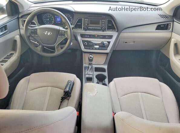 5NPE24AF2HH589206 2017 HYUNDAI SONATA Silver Առջևի վահանակի տեսք