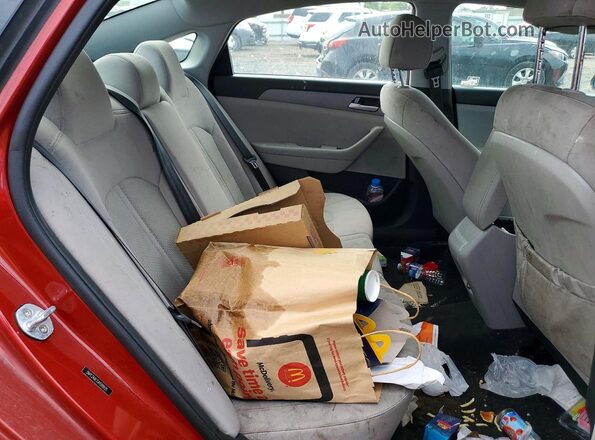 5NPE24AF2JH599935 2018 HYUNDAI SONATA Red Vista de los asientos traseros