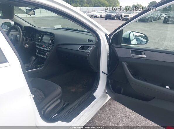 5NPE24AF2KH760589 2019 HYUNDAI SONATA White Vista interior delantera
