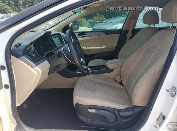 5NPE24AF2KH770538 2019 HYUNDAI SONATA White Front interior view