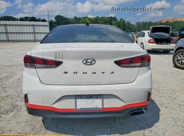 5NPE24AF2KH770538 2019 HYUNDAI SONATA White Rear view