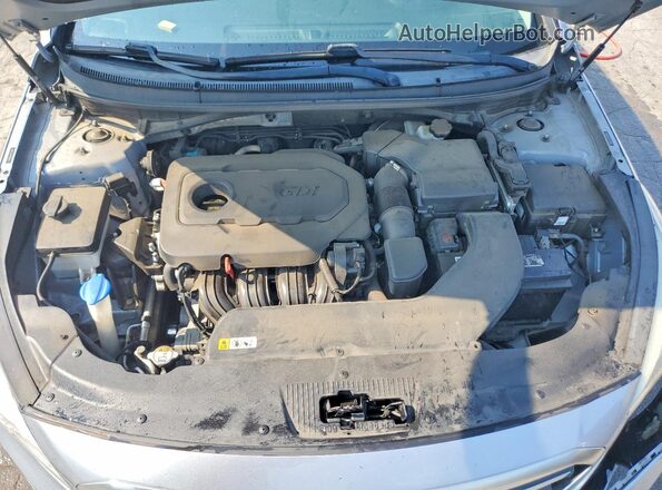 5NPE24AF3GH292590 2016 HYUNDAI SONATA Silver Rear interior view