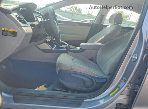 5NPE24AF3GH292590 2016 HYUNDAI SONATA Silver Front interior view