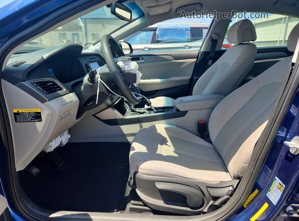 5NPE24AF3GH327161 2016 HYUNDAI SONATA Синий Вид салона спереди