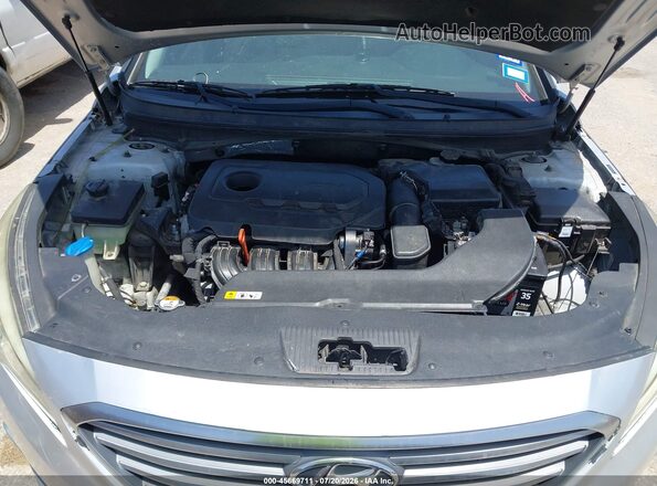 5NPE24AF3HH473657 2017 HYUNDAI SONATA Серебряный Вид сзади