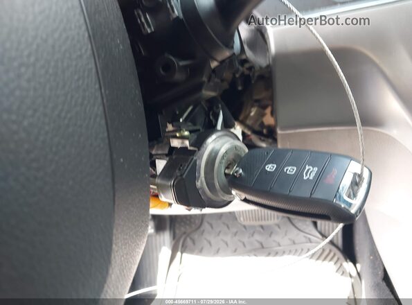 5NPE24AF3HH473657 2017 HYUNDAI SONATA Серебряный Вид панели приборов