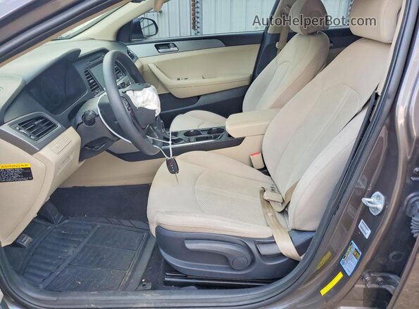 5NPE24AF3HH473691 2017 HYUNDAI SONATA Brown Front interior view