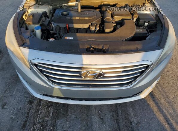 5NPE24AF3HH511095 2017 HYUNDAI SONATA Silver უკანა სალონის ხედი