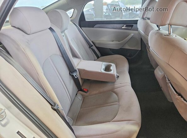 5NPE24AF3HH529080 2017 HYUNDAI SONATA White უკანა სავარძლების ხედი