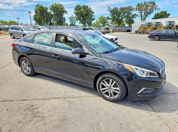 5NPE24AF3HH563570 2017 HYUNDAI SONATA Black Przód prawy