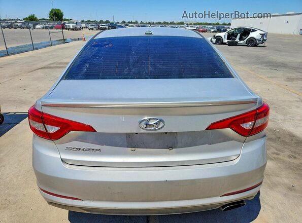 5NPE24AF3HH563987 2017 HYUNDAI SONATA Silver Вид ззаду