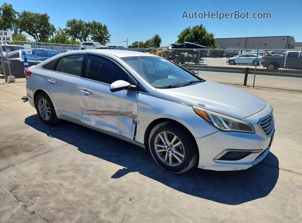 5NPE24AF3HH563987 2017 HYUNDAI SONATA Silver Передня права чверть