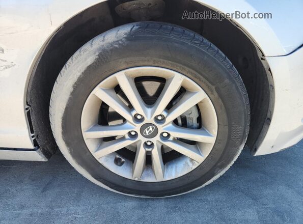 5NPE24AF3HH563987 2017 HYUNDAI SONATA Silver 