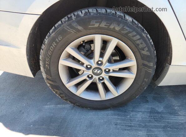 5NPE24AF3HH563987 2017 HYUNDAI SONATA Silver 