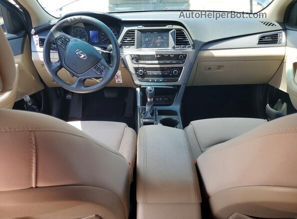 5NPE24AF3HH594835 2017 HYUNDAI SONATA Blue Вид панелі приладів