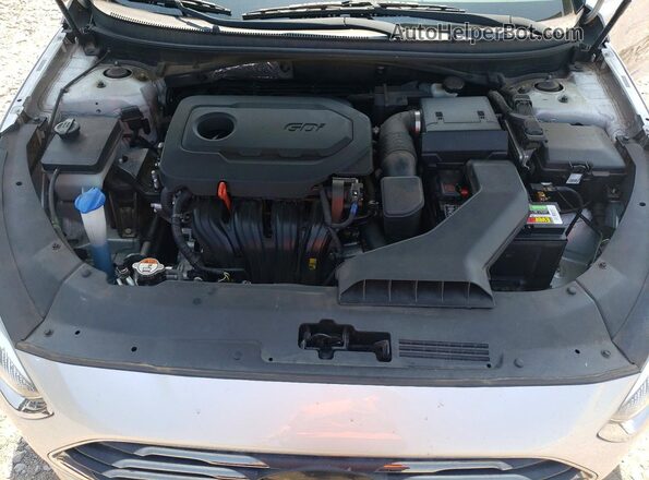 5NPE24AF3JH601403 2018 HYUNDAI SONATA Серебряный Вид задней части салона