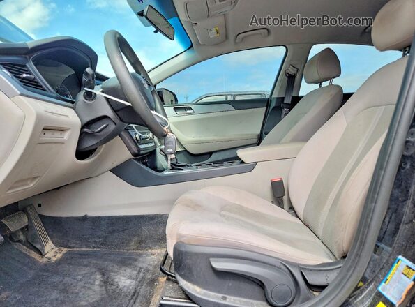 5NPE24AF3JH611820 2018 HYUNDAI SONATA Black Widok wnętrza z przodu