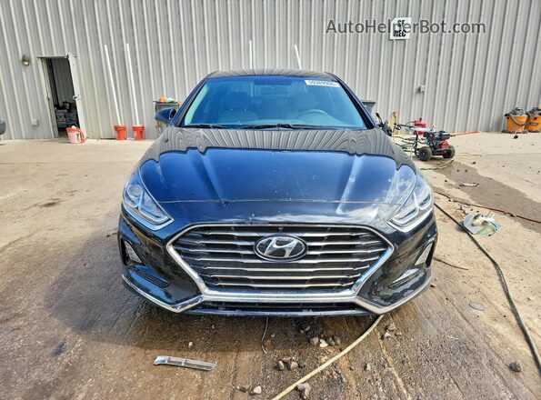 5NPE24AF3JH611820 2018 HYUNDAI SONATA Black Widok z przodu