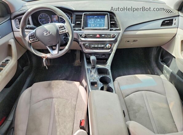 5NPE24AF3JH611820 2018 HYUNDAI SONATA Black Widok deski rozdzielczej