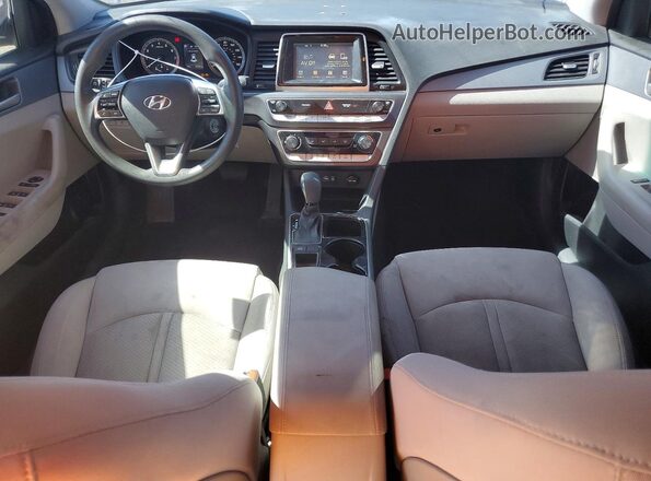 5NPE24AF3JH614894 2018 HYUNDAI SONATA Blue Առջևի վահանակի տեսք
