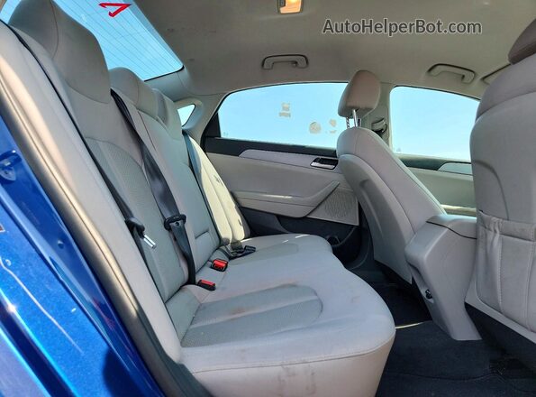 5NPE24AF3JH660693 2018 HYUNDAI SONATA Blue უკანა სავარძლების ხედი