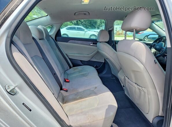 5NPE24AF3JH701193 2018 HYUNDAI SONATA Серебряный Вид задних сидений