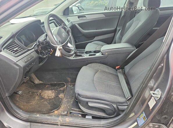 5NPE24AF3KH762092 2019 HYUNDAI SONATA Gray Front interior view