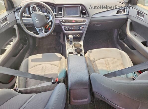 5NPE24AF3KH762092 2019 HYUNDAI SONATA Gray Dashboard view