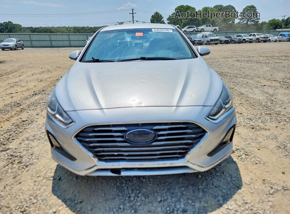 5NPE24AF3KH819424 2019 HYUNDAI SONATA Silver Widok z przodu