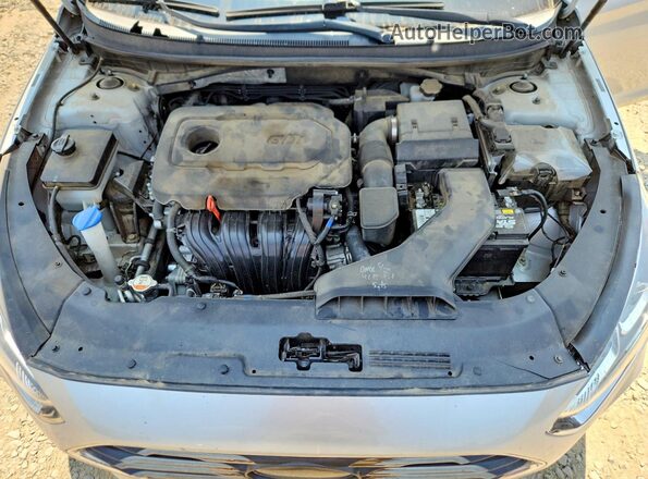5NPE24AF3KH819424 2019 HYUNDAI SONATA Silver Widok wnętrza z tyłu