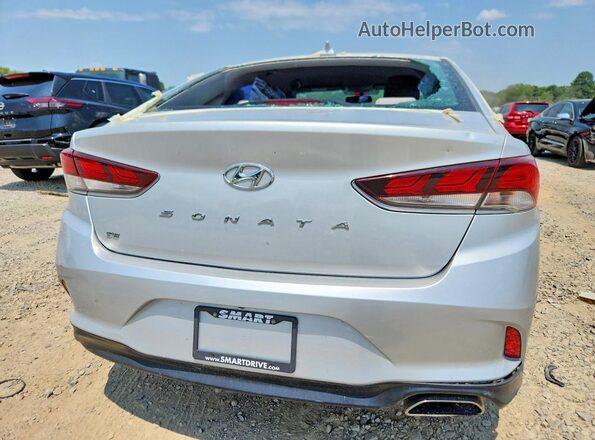 5NPE24AF3KH819424 2019 HYUNDAI SONATA Silver Widok z tyłu