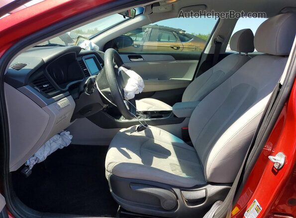 5NPE24AF4JH672934 2018 HYUNDAI SONATA Red Вид салону спереду