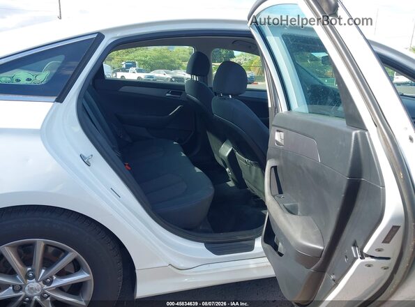 5NPE24AF4JH672996 2018 HYUNDAI SONATA White VIN კოდის სტიკერის ხედი