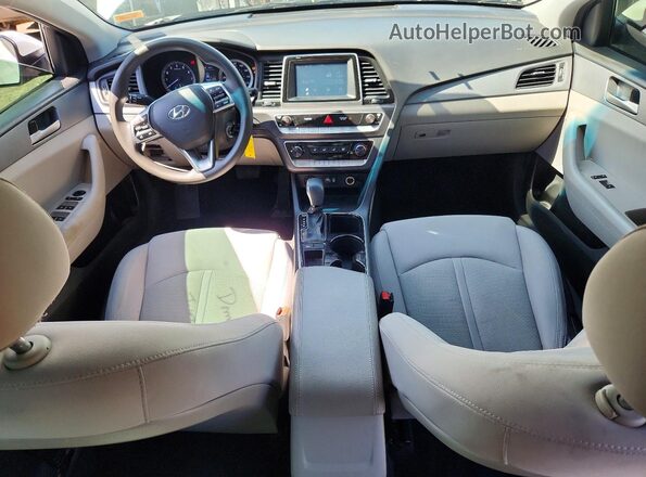 5NPE24AF4JH694030 2018 HYUNDAI SONATA White წინა პანელის ხედი