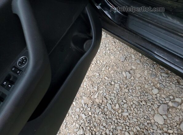 5NPE24AF4KH737038 2019 HYUNDAI SONATA Black Vista del compartimento del motor