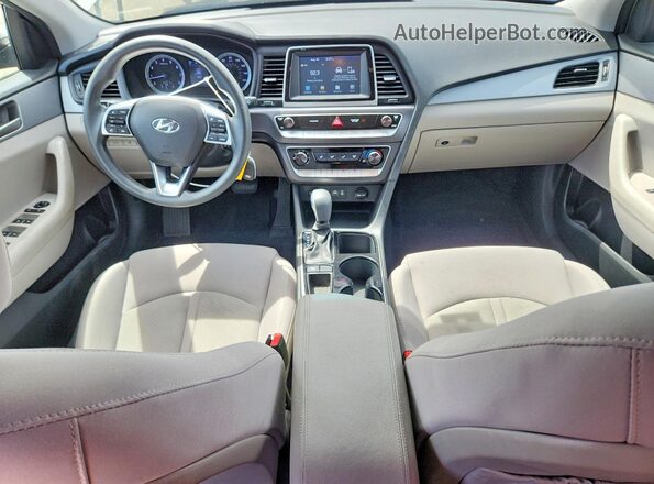 5NPE24AF4KH767463 2019 HYUNDAI SONATA Silver Вид панелі приладів