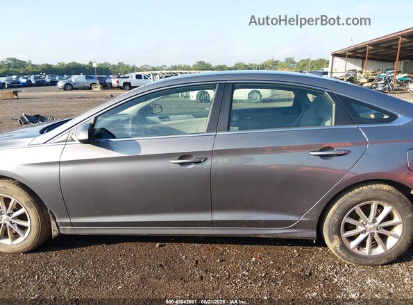 5NPE24AF4KH814877 2019 HYUNDAI SONATA Gray Widok wnętrza z tyłu