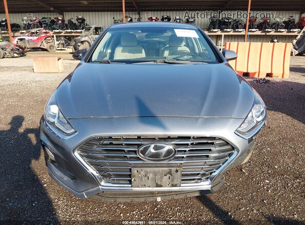 5NPE24AF4KH814877 2019 HYUNDAI SONATA Gray Widok deski rozdzielczej