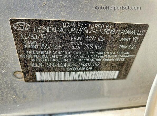 5NPE24AF4KH817052 2019 HYUNDAI SONATA Silver Widok komory silnika